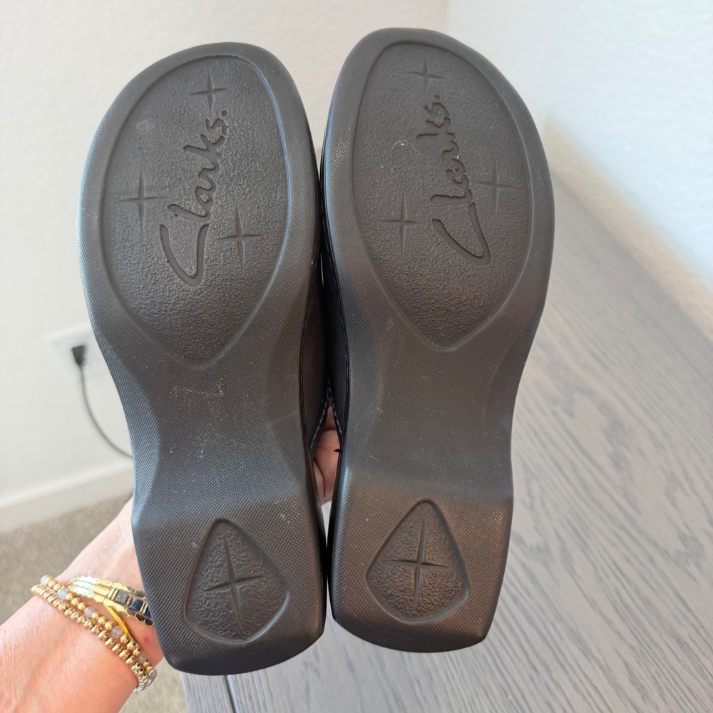 Clarks Womens Navy Blue Leather Slip On Mules Clogs Shoes Size 7M - Picture 5 of 5
